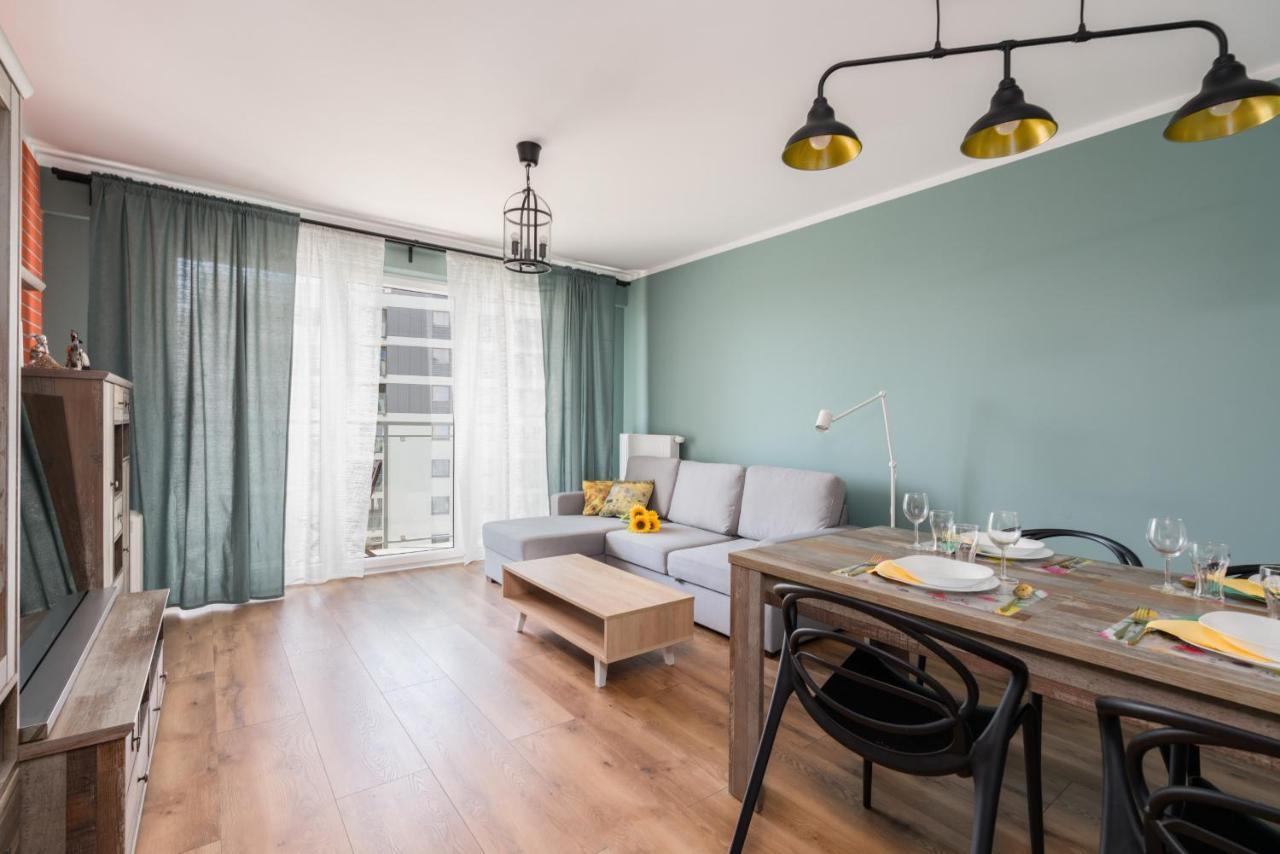 Poznan Serbska 2 Miejsca Parkingowe By Noclegi Renters Buitenkant foto